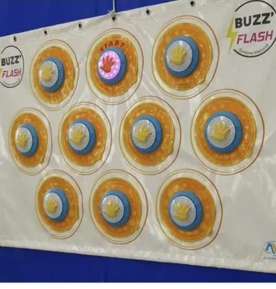 Le Buzz’Flash — structure gonflable à louer en Bretagne